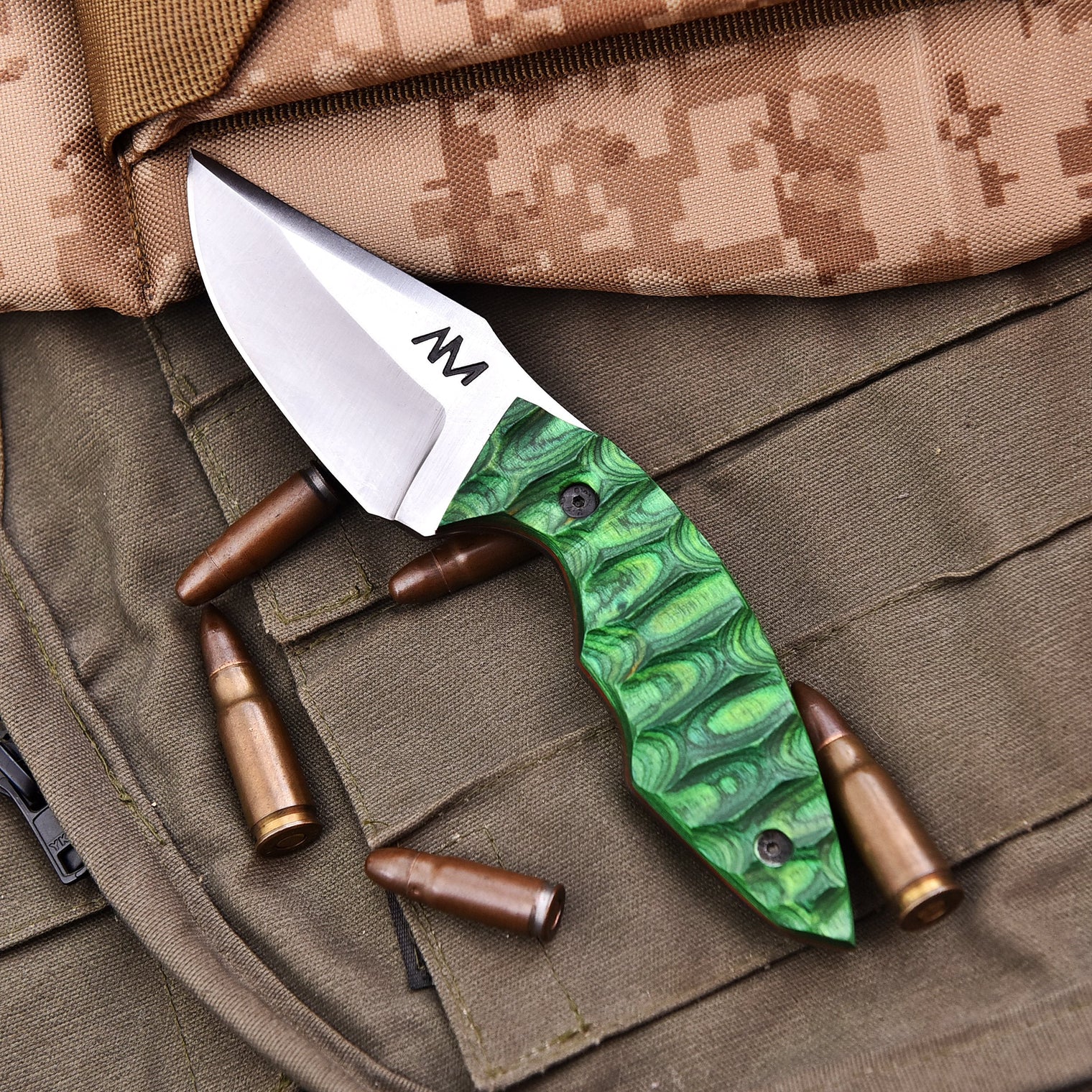 AM Viper – High-Performance Tactical Flashlight tool for Outdoor & Everyday Use