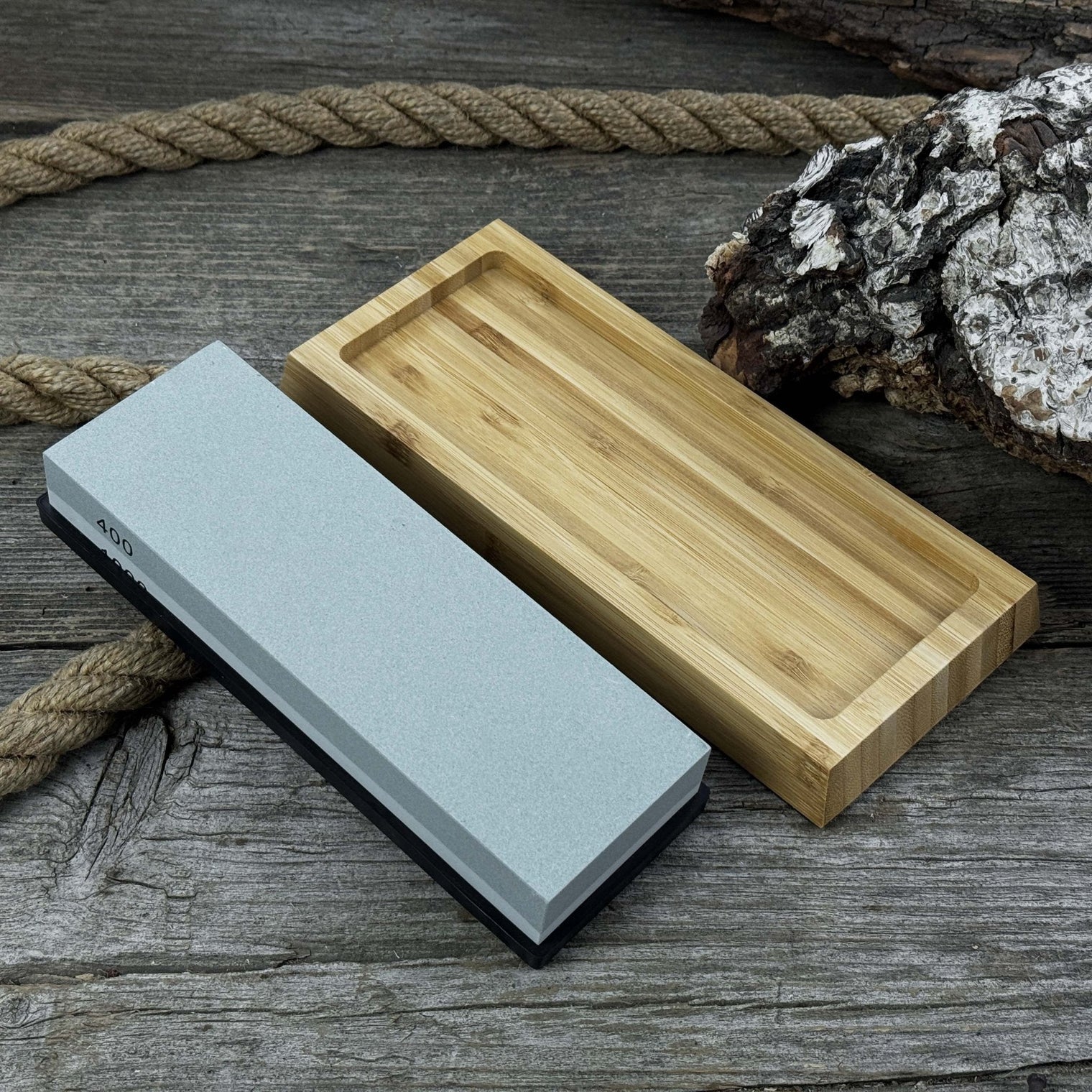 Double-Sided Sharpening Stone with Optional Wooden Stand – Grit #400 / #1000