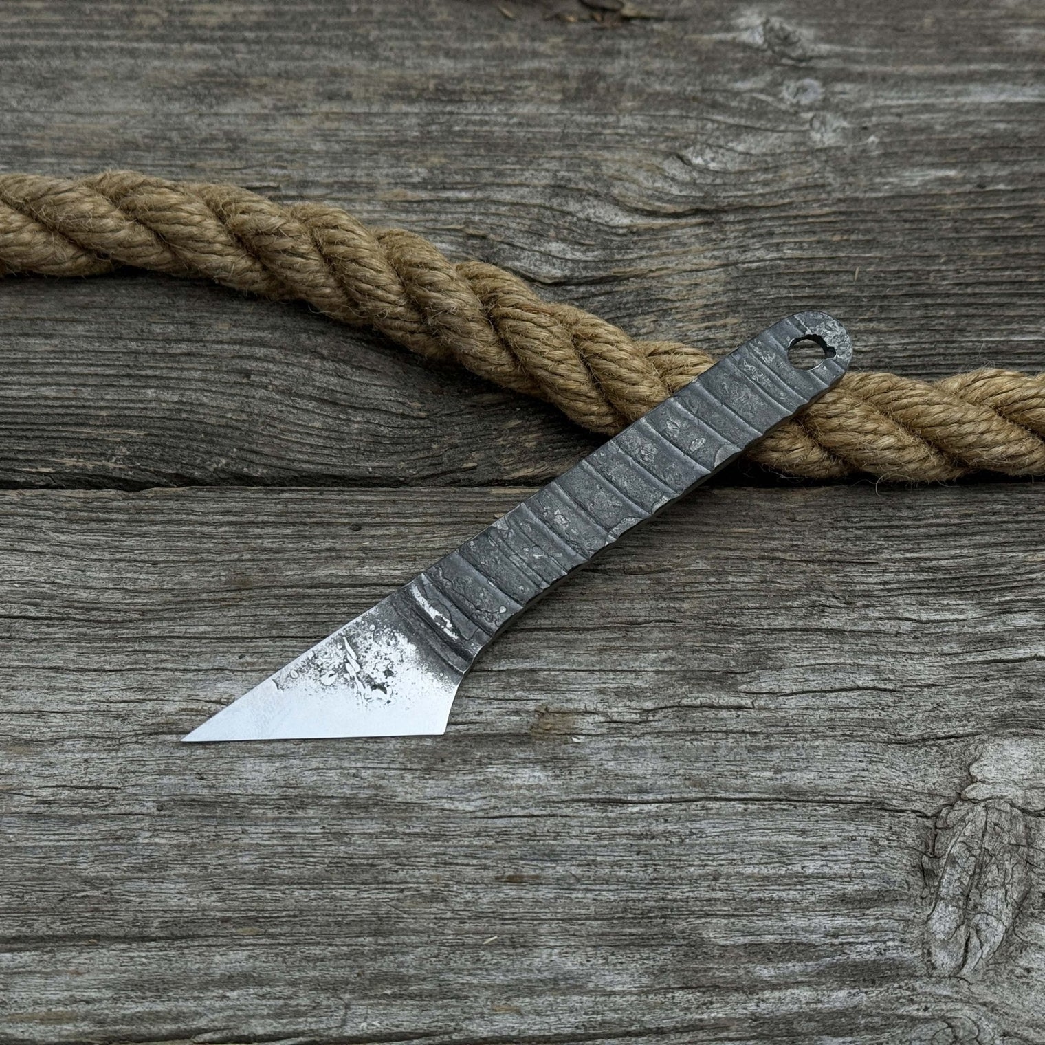 Hand-Forged Kiridashi Knife, 14 cm (5.51 inches) with Leather Sheath