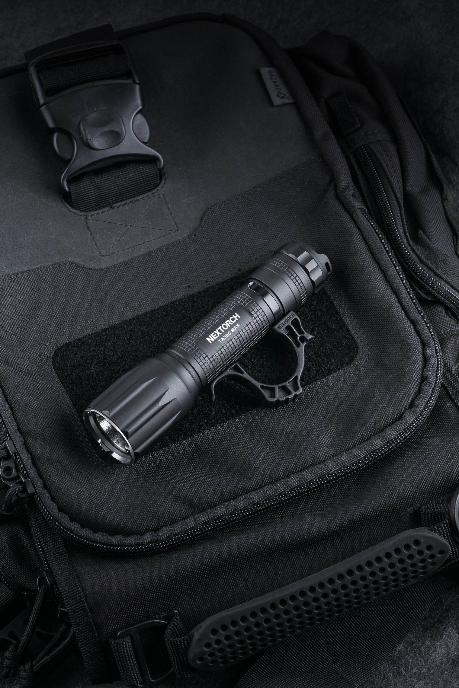 TA30C Max Outdoor Illumination Kit – 3000 Lumen High-Performance Flashlight Set