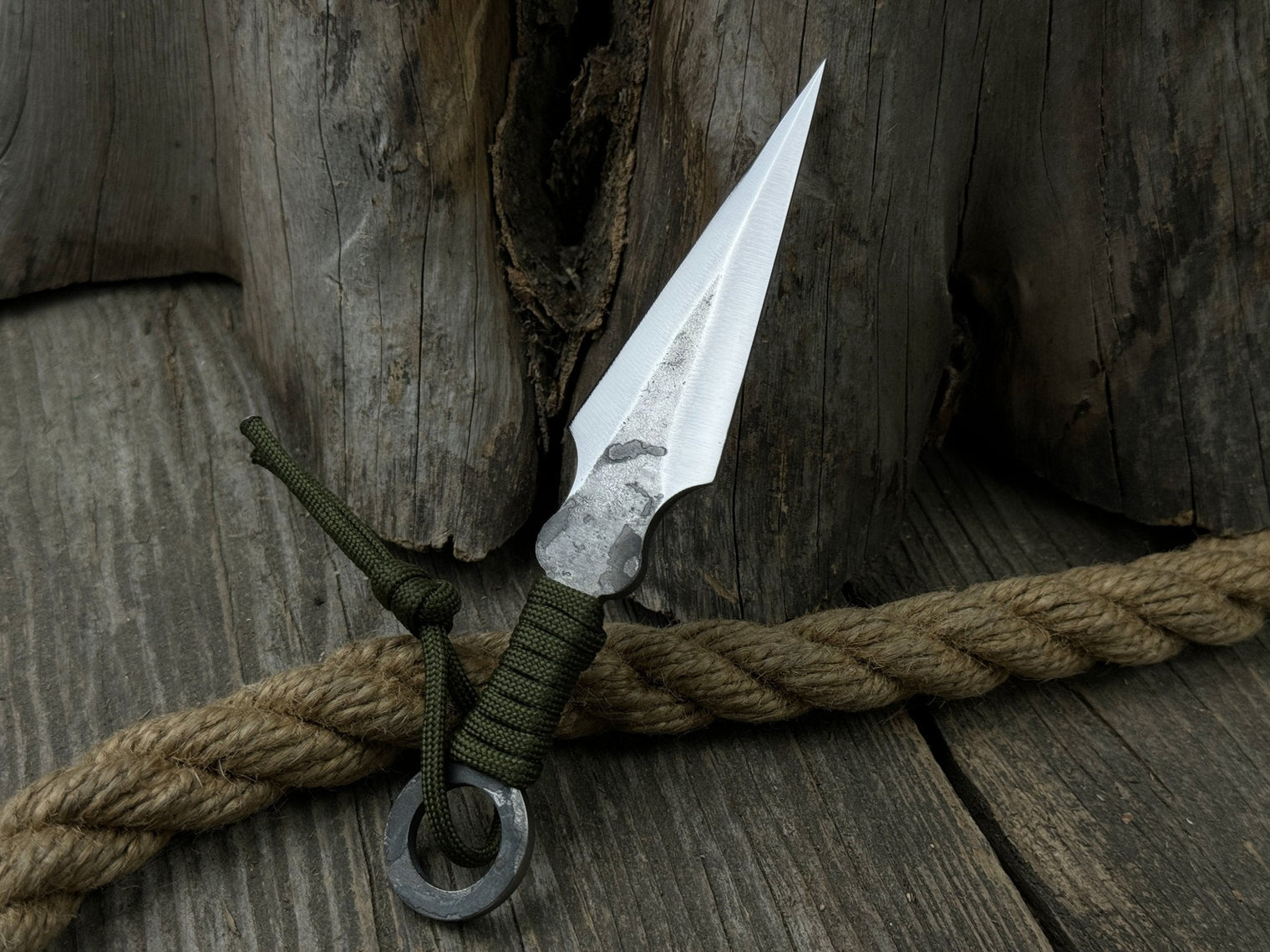 Throwing Knife with Leather Sheath, 16 cm (6.3 inches)