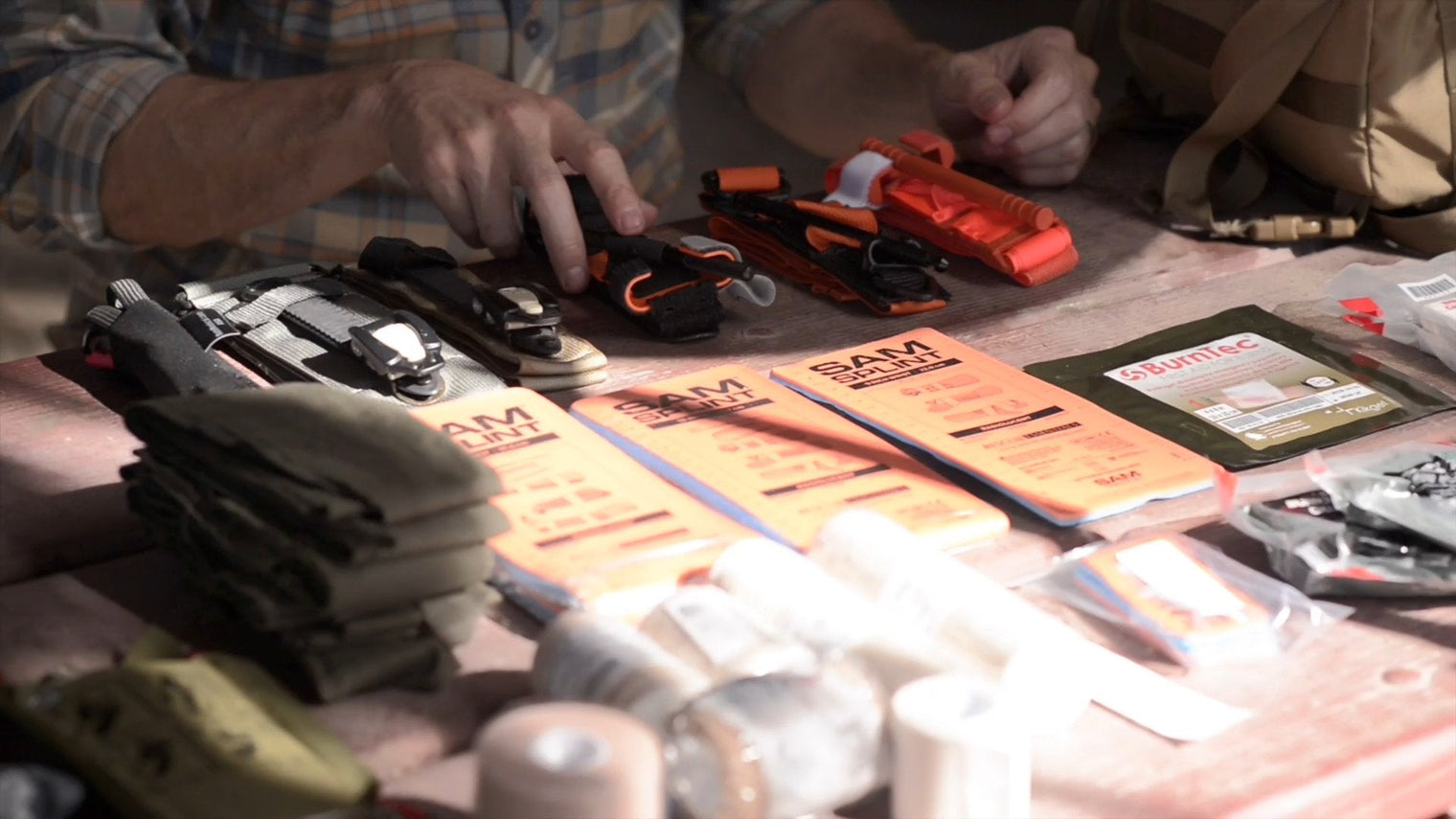 Wilderness Medical Training Film with Joshua Enyart – First Aid Skills for Remote Emergencies (Streaming)
