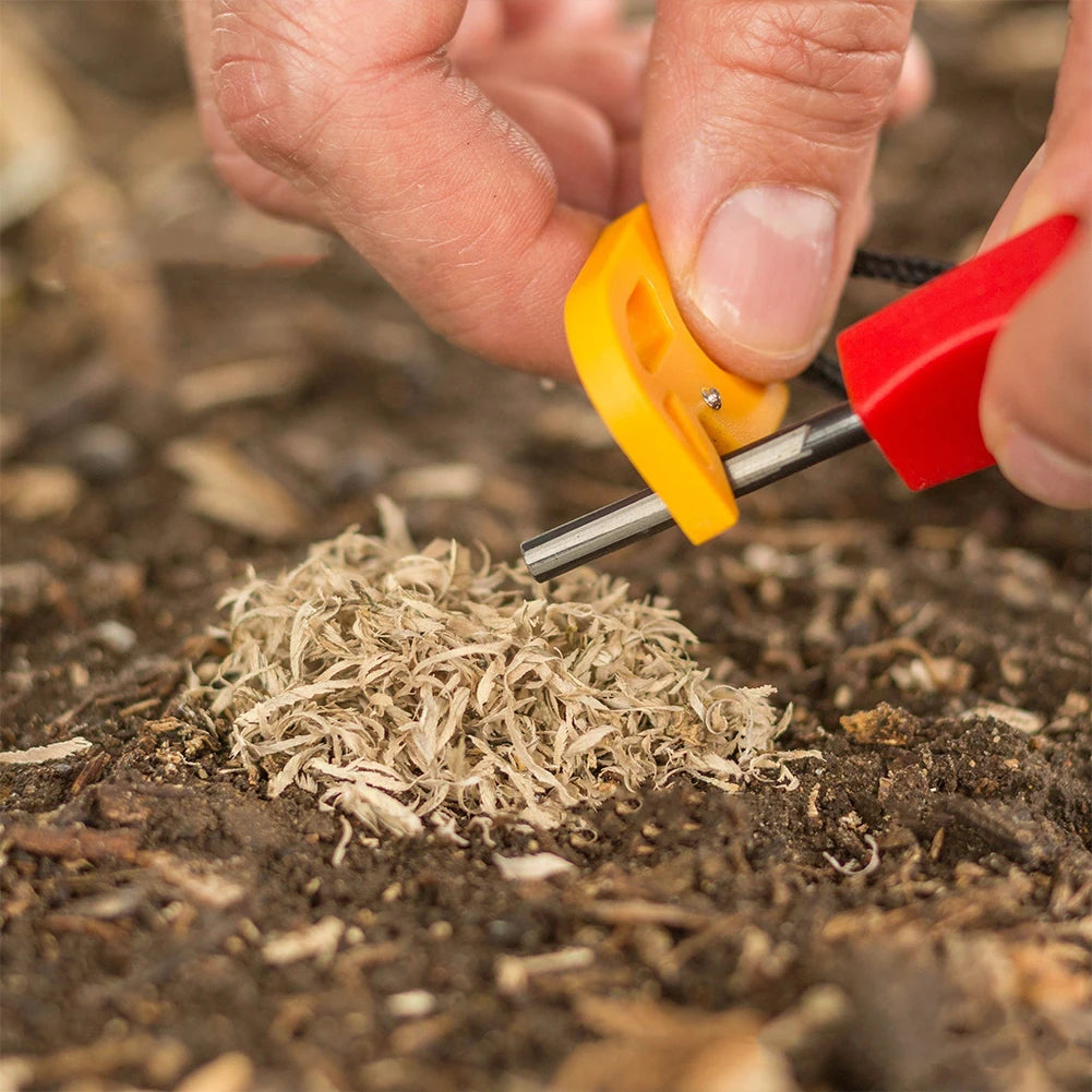 Smith's 50562 Pack Pal Tinder Maker with Fire Starter | Stainless Steel Grater | Outdoor Survival Tool