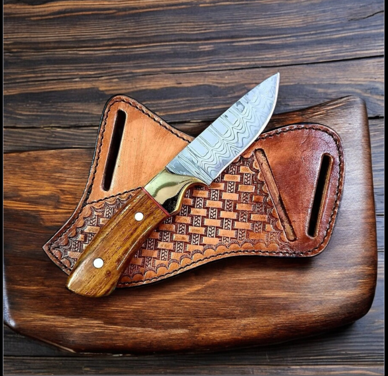 Western Fixed Blade Knife – Damascus Steel with Rosewood Handle & Leather Sheath