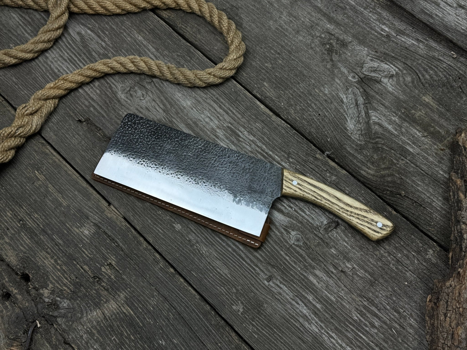 Hand-Forged Bushcraft Knife, 20.5 cm (8.07 inches)