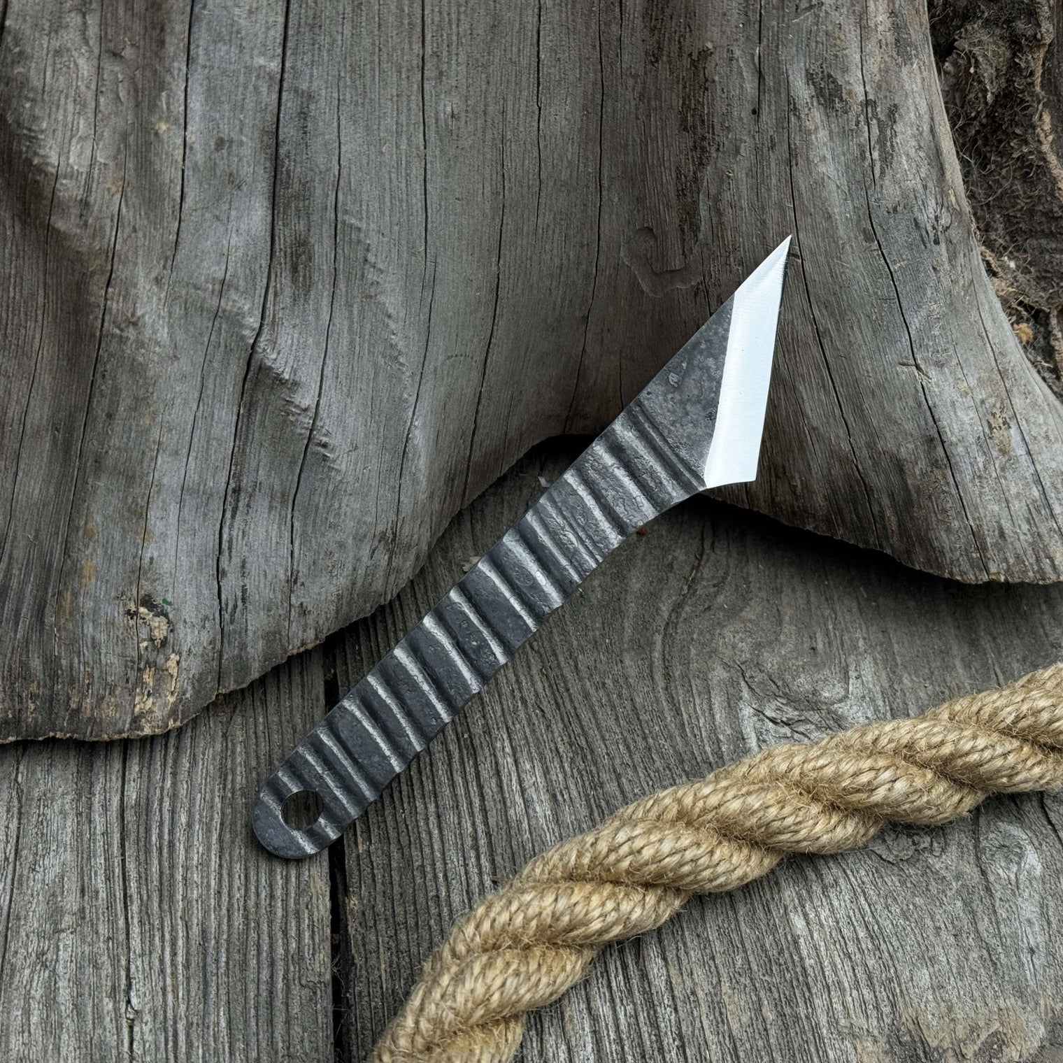 Hand-Forged Kiridashi Knife, 14 cm (5.51 inches) with Leather Sheath