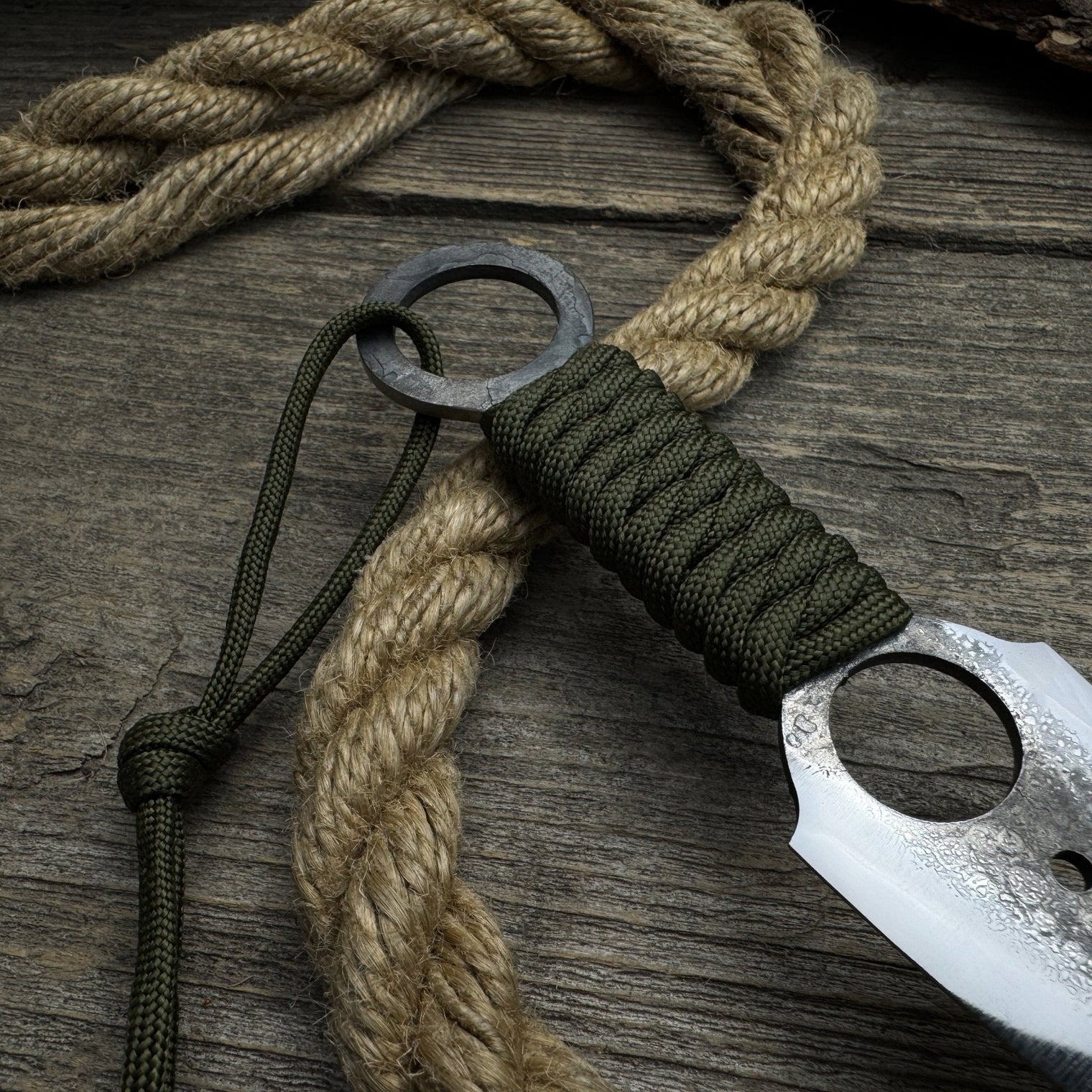 Hand-Forged Throwing Knife with Leather Belt Sheath, 19 cm (7.48 inches)