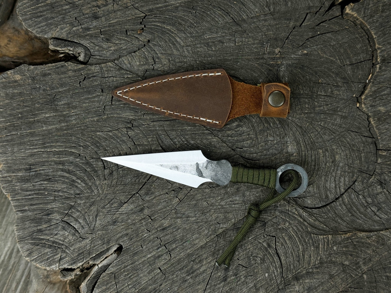 Throwing Knife with Leather Sheath, 16 cm (6.3 inches)